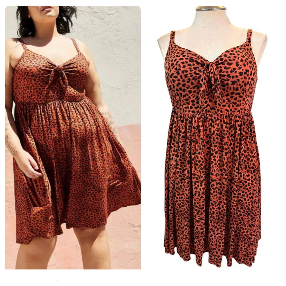 Torrid 1 (1X‎ 14/16) Rust Orange Super Soft Leopard Print Tie Front Skater Dress